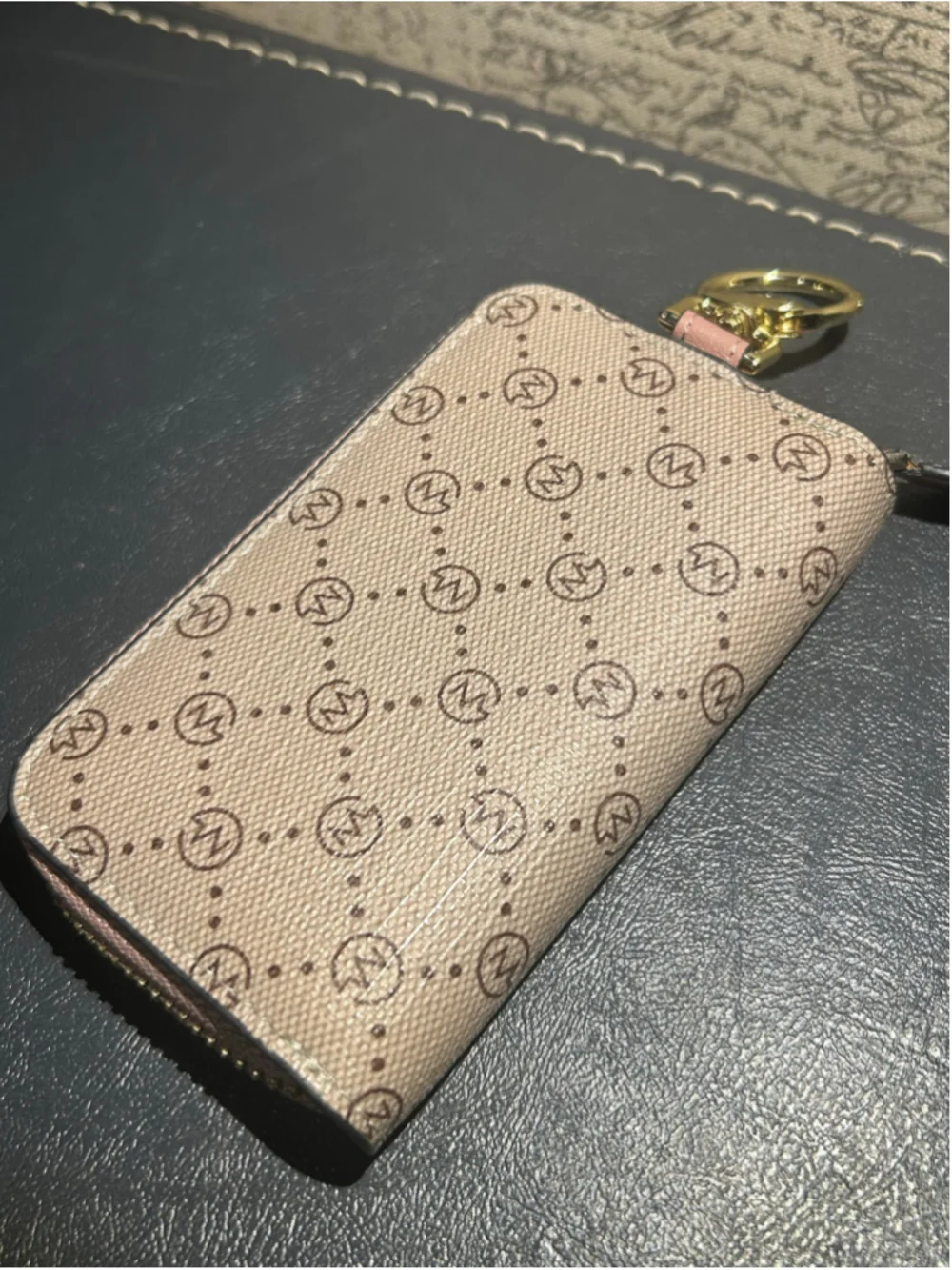 Women's Unbranded Key Holder Case One Size Beige and Pink
